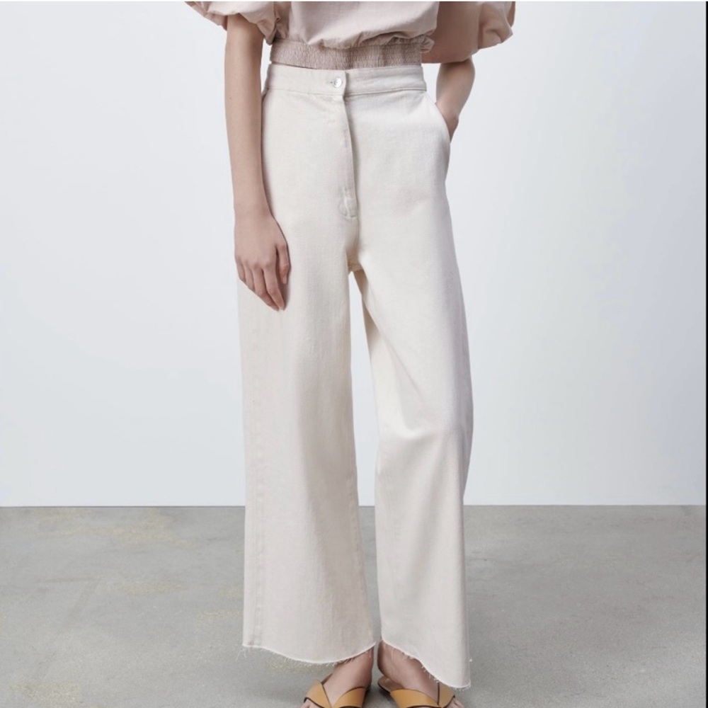 NWT Zara The Alma Wide Leg Jeans. Size 4